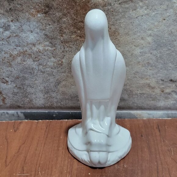 Vintage Virgin Mary Praying Mother Madonna - Picture 2 of 10